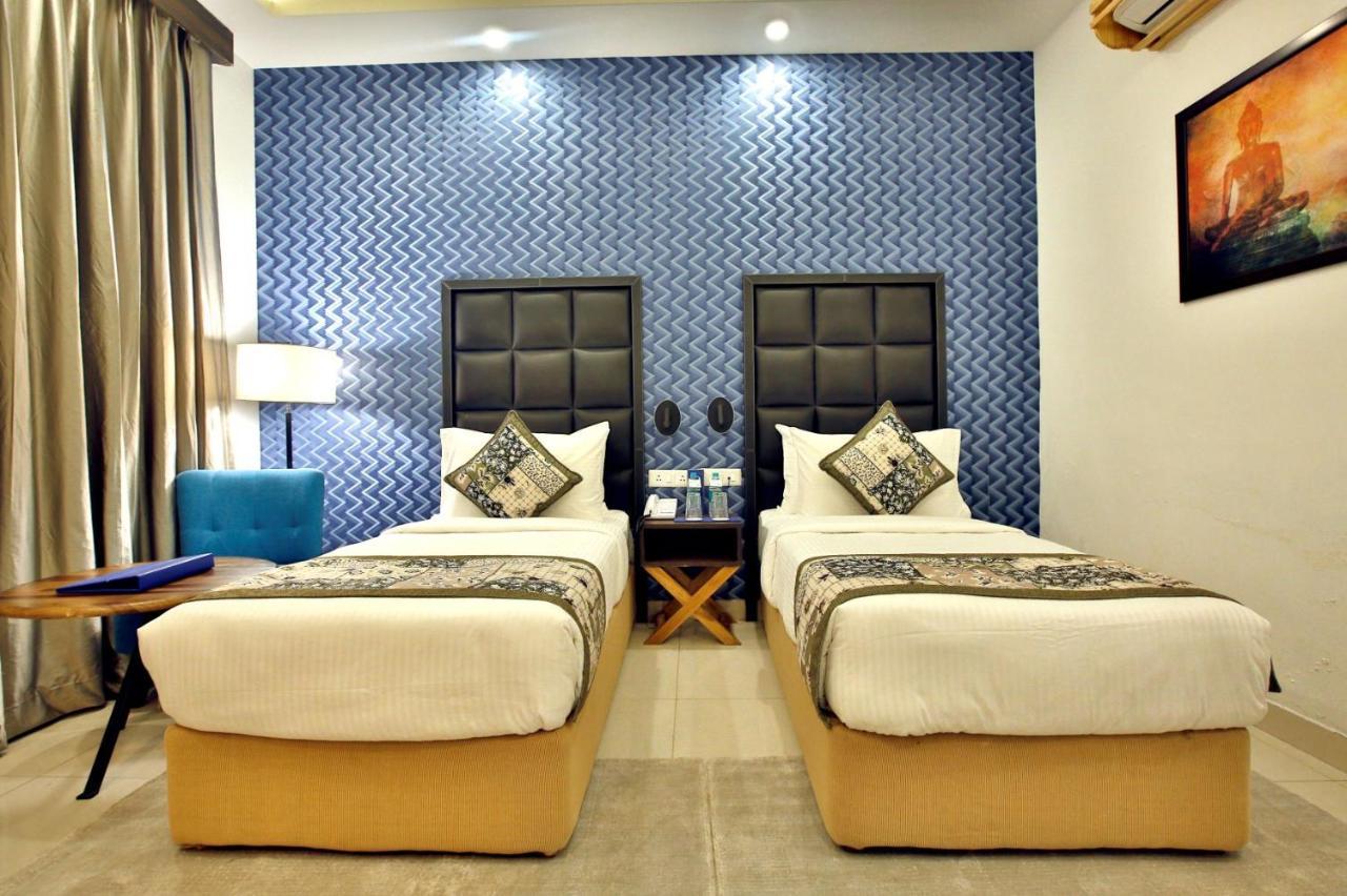 Hotel The Fern Residency Noida Exterior foto